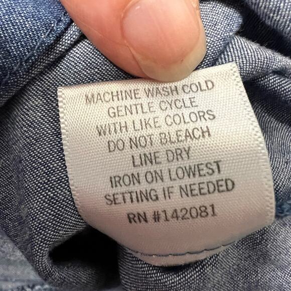 Francesca’s Blue Rain Ellison Jumpsuit Chambray Smocked Wide Leg Denim Medium - Picture 11 of 11